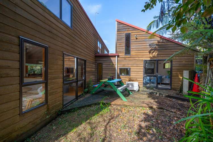 3 Rokewa Way Paparangi_20