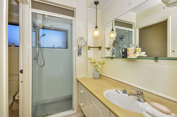 2/6 Currey Crescent Milford_11