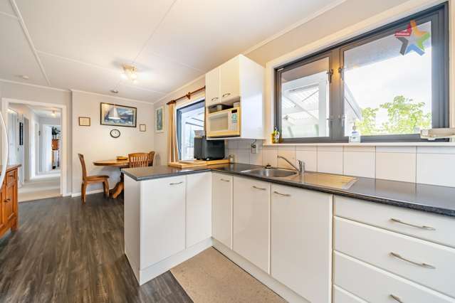 325 Wellington Road Wainuiomata_3