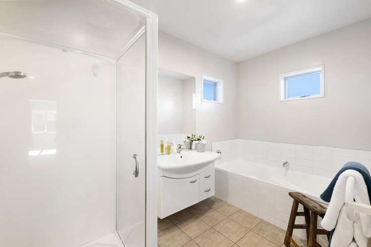 165 Blighs Road Strowan_18