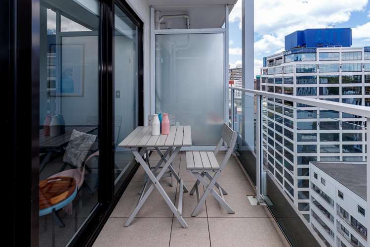 1702/8 Airedale Street_1