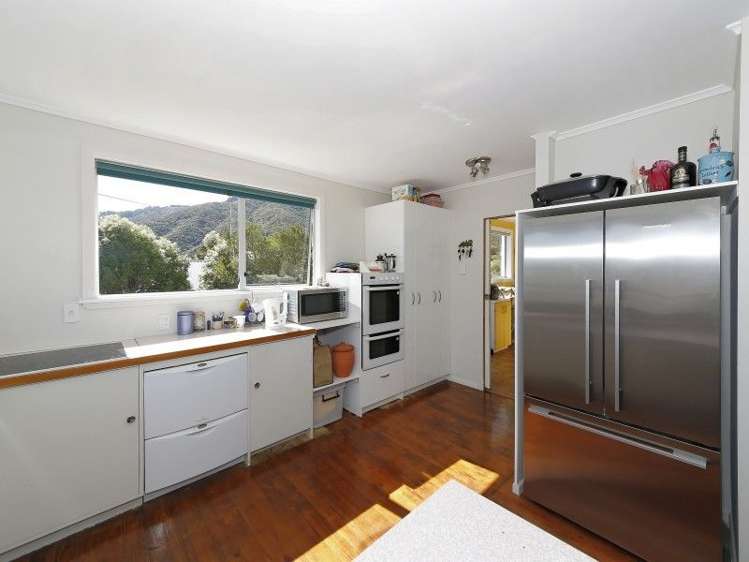 252 Waikawa Road Waikawa_9