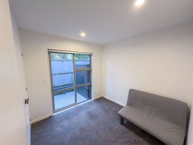 70 Hughs Way Flat Bush_2