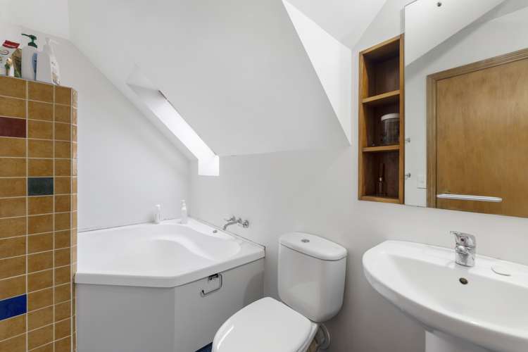 33 Eastbourne Street Caversham_14