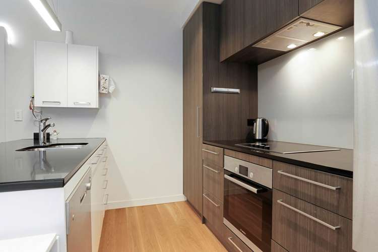 107/8 Nugent Street Grafton_5