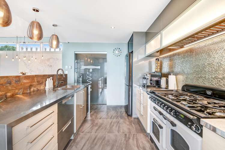 22 Pleasant Way Matakatia_8