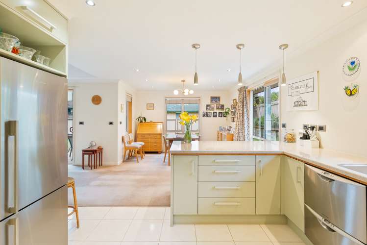 1136 Fergusson Drive Clouston Park_8