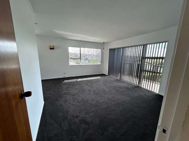 1/361 Wairau Road Totara Vale_2