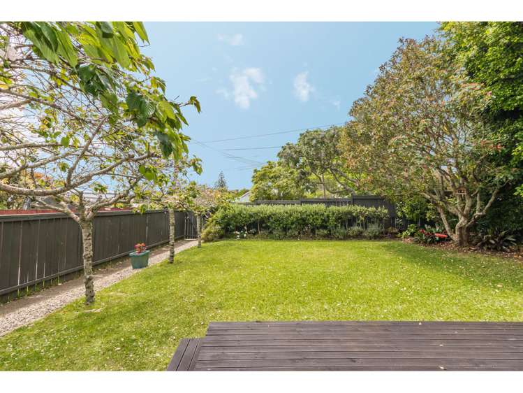 6 Wattle Street New Lynn_16