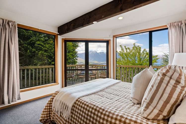 138a Wynyard Crescent Fernhill/Sunshine Bay_12