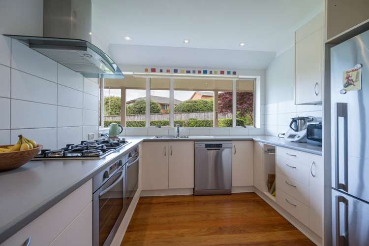 5 Stanhope Rise Richmond_5