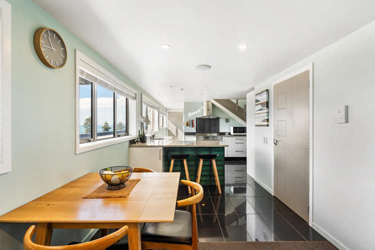 61/3 Shakespeare Road Napier South_6