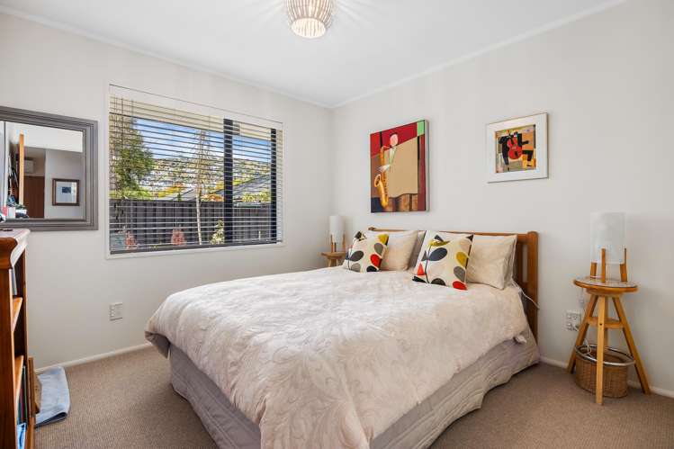 5 Castle Way Beckenham_14