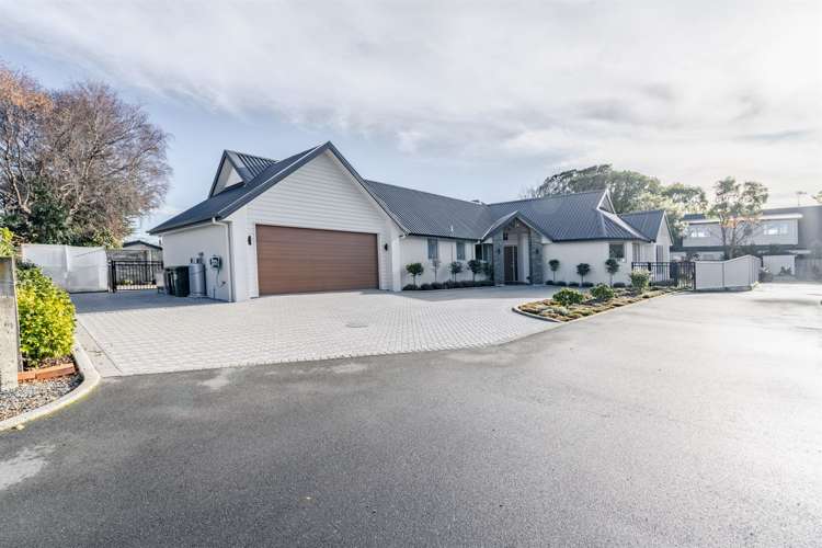 378 Herbert Street Windsor_27