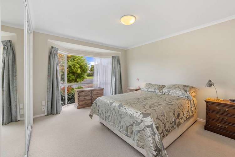 17 John Lister Close Golflands_17