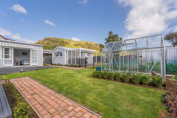 353 Main Sh25 Road Tairua_15