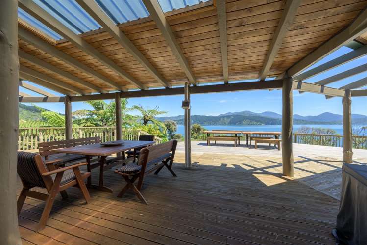 Ahitarakihi Bay Arapawa Island_19