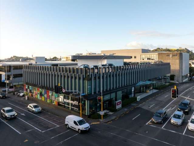 Premium Corner Office | 646m² Turnkey Fitout