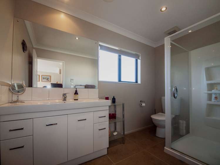 8 Cheetwood Street Churton Park_18