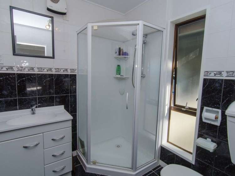 53 Studholme Street Temuka_17