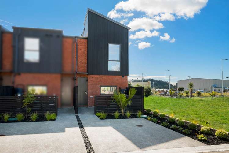 45 Waka Moana Drive Hobsonville_11