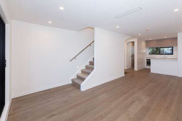 1/2 Oak Street Royal Oak_4