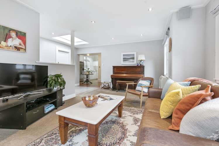 14 North Avenue Narrow Neck_6