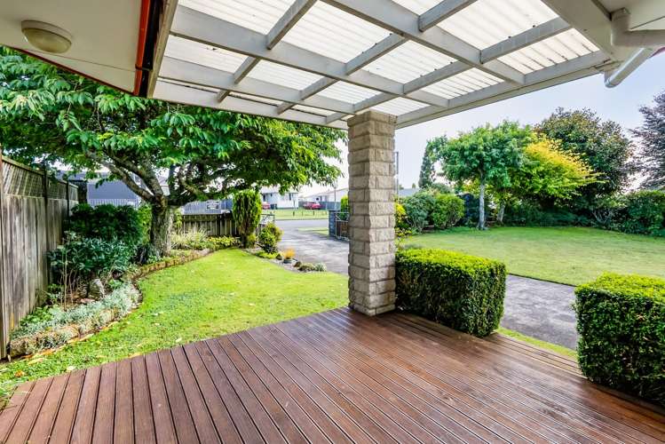 37 Pembroke Road East Stratford_4