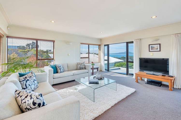2/19a Seaview Road Castor Bay_6
