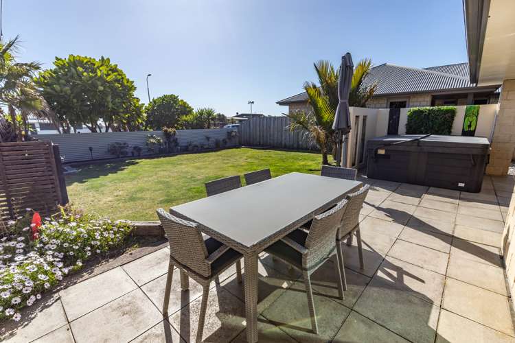 31 Karoro Place Karoro_16