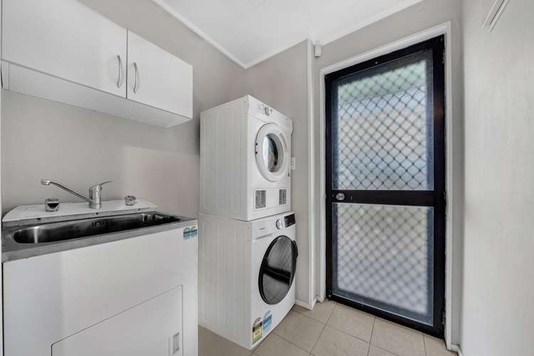 32 Clendon Avenue Papatoetoe_13