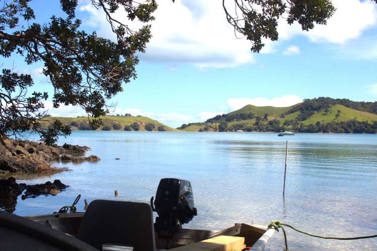 215K Awaawaroa Bay, Waiheke Island Awaawaroa Bay_19