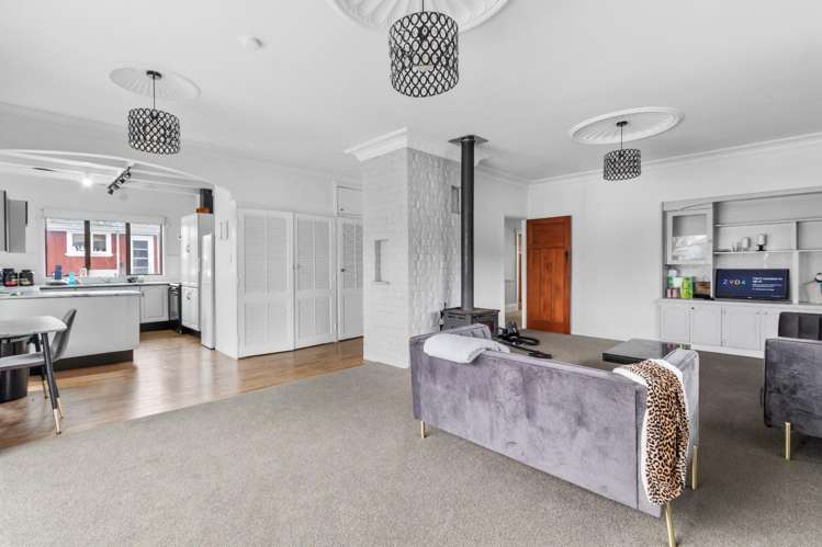 2/16 Abbotsford Street 3295_6