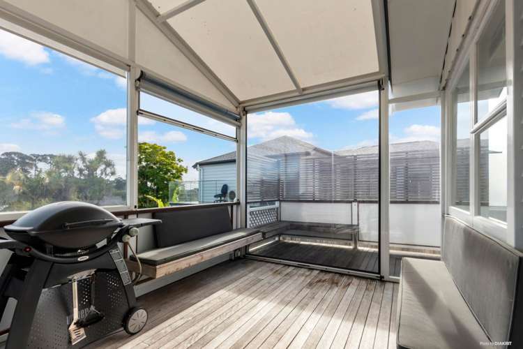 81 Heaphy Street Blockhouse Bay_10