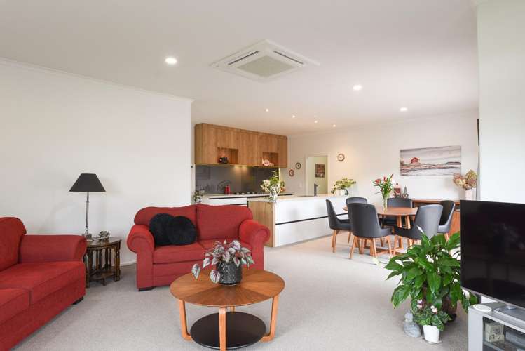 20 Devoy Drive Owhata_6