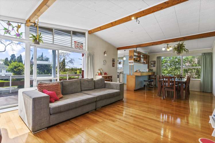 1 Alwyn Avenue Te Atatu South_7