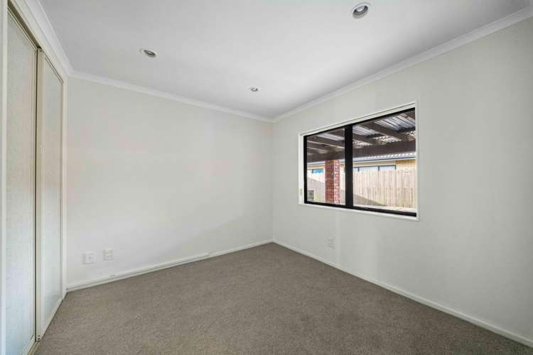 8 Carisbrook Crescent Papakura_12