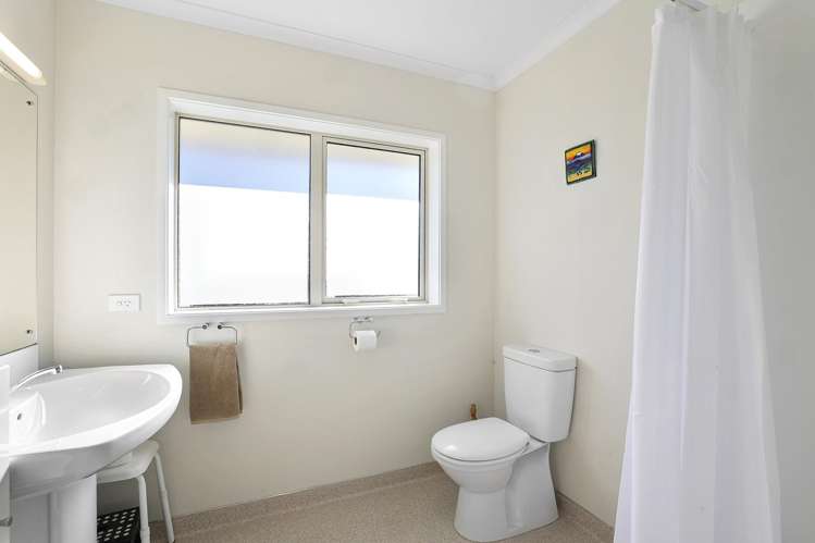 200 Cowling Road Hurdon_10