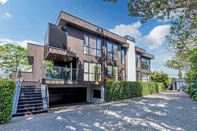 Luxury Takapuna home sells for $4.6m, two-bed Waiheke bach fetches $2.32m