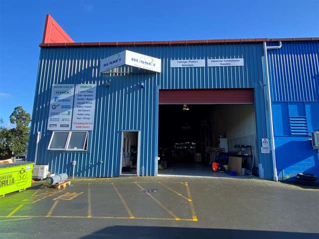 Ideal Small Te Rapa Warehouse