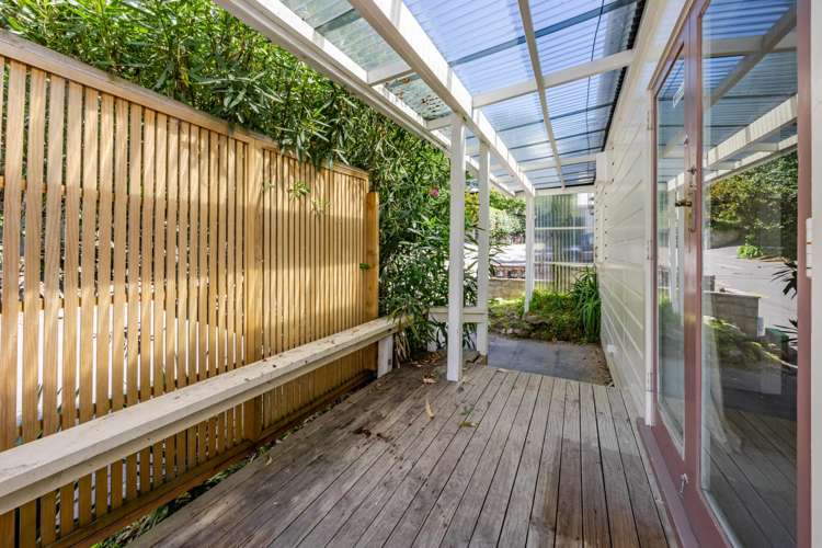 27 Milton Road Bluff Hill_17