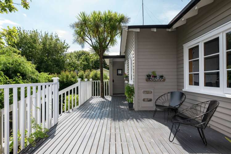 92 Beach Road Mellons Bay_2