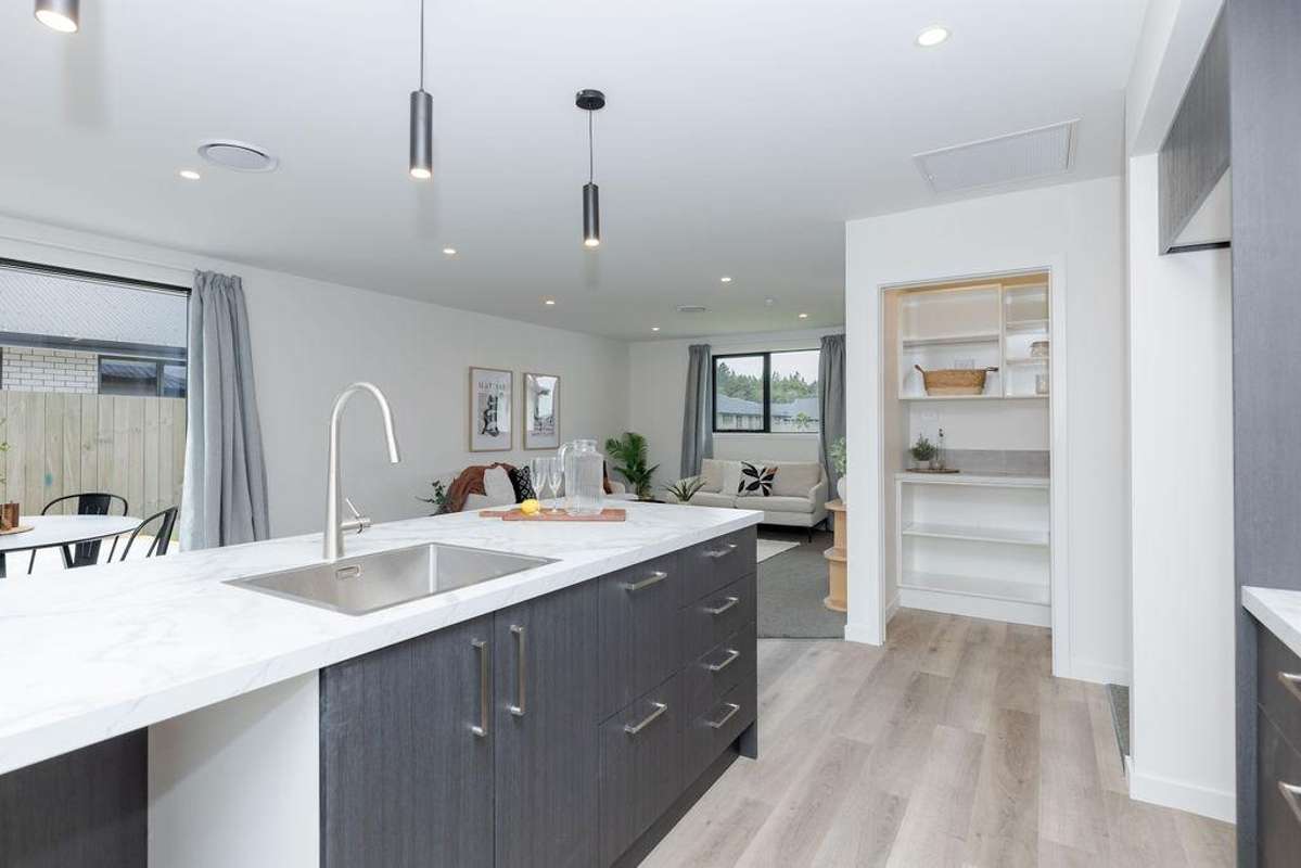 23 Arrowsmith Drive_5