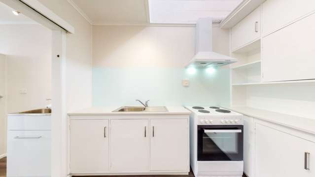 2/518 Fergusson Drive Trentham_4