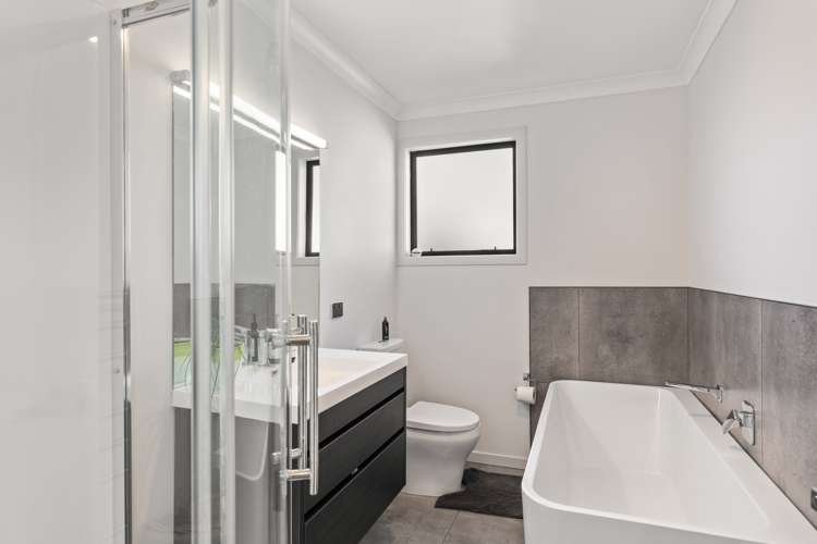 127 Junction Road Mangorei_14