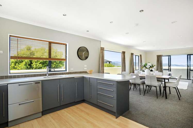 39 Arahiwi Grove Tirohanga_7