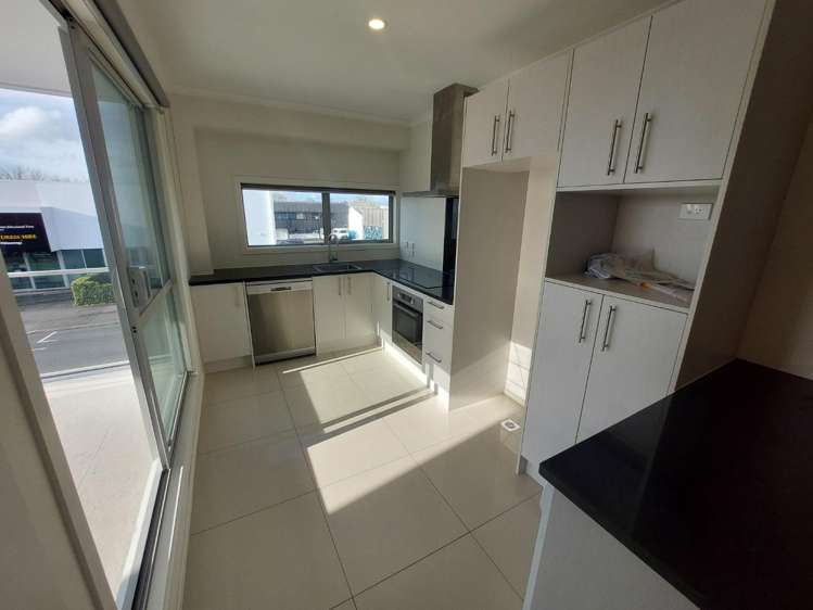 8/521 Anglesea Street 10463_2