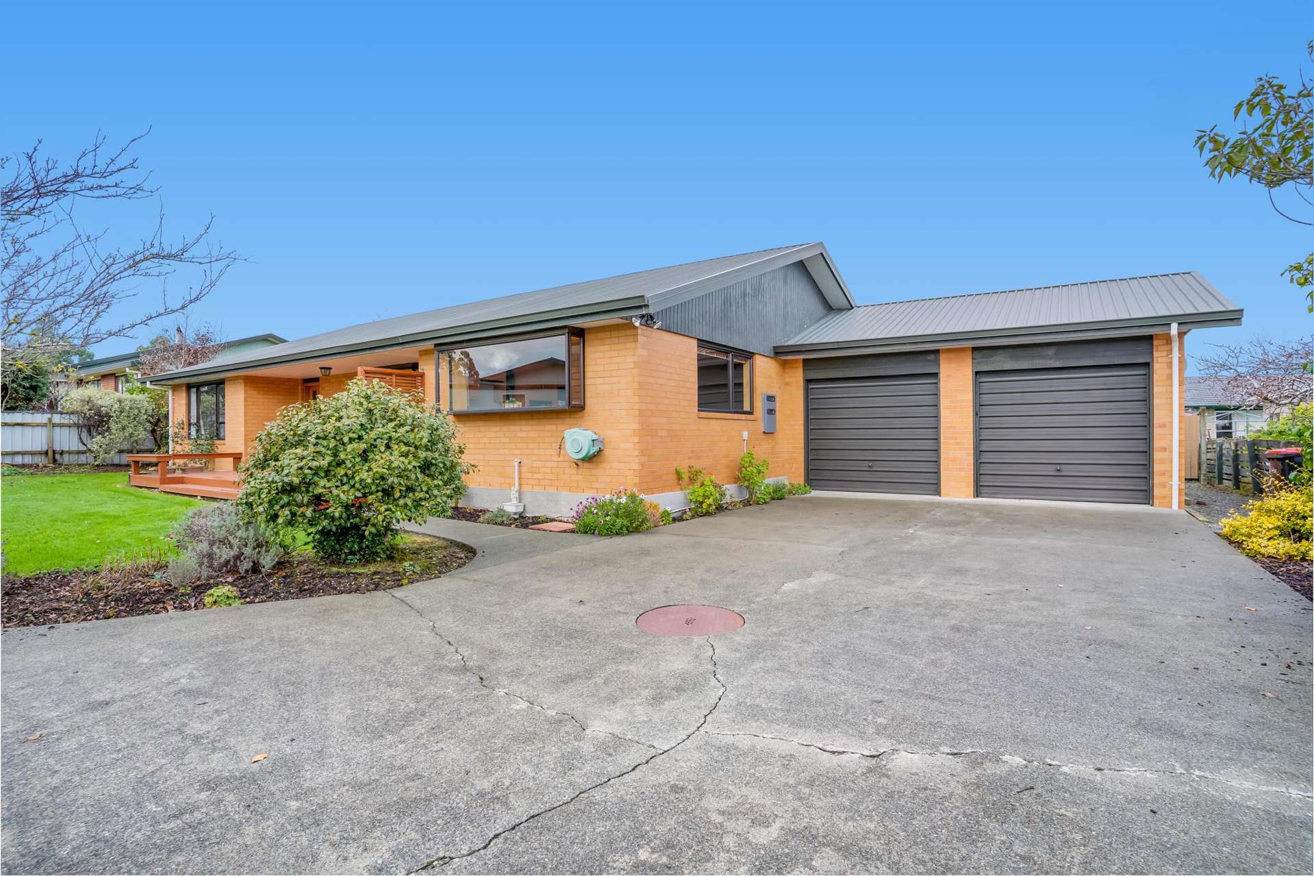 1 Niddry Crescent Winton_0