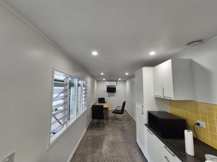 11 Binsted Road New Lynn_13