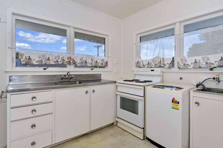 2/58 Taharoto Road Takapuna_2